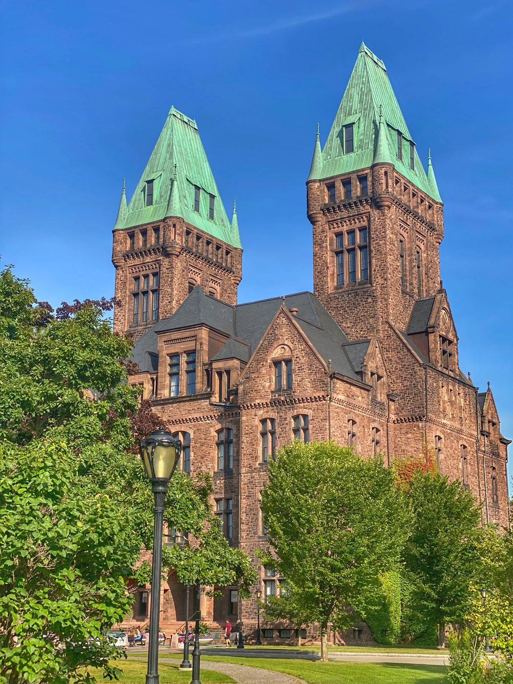 The Richardson Hotel